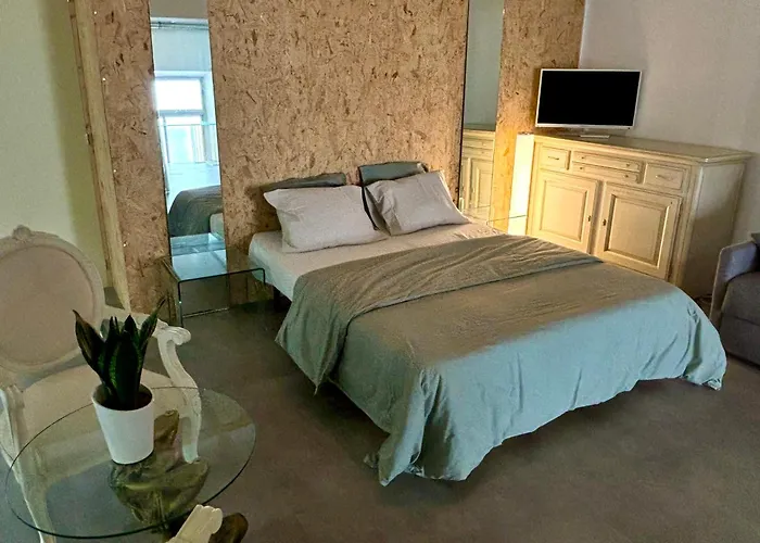 Radiance Private Bedroom & Breakfast